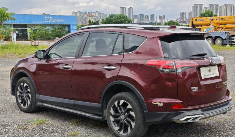 
								Toyota RAV4 2016 full									