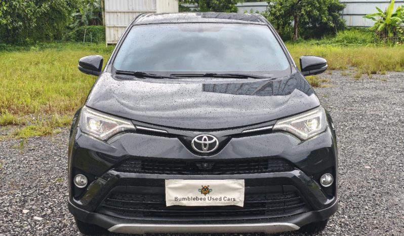 
								Toyota RAV4 2018 full									